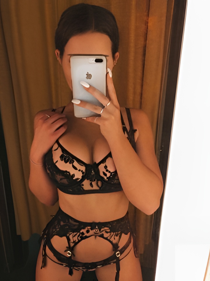 Сабина привлекальеная девушка из Ступино цена от 10000 руб