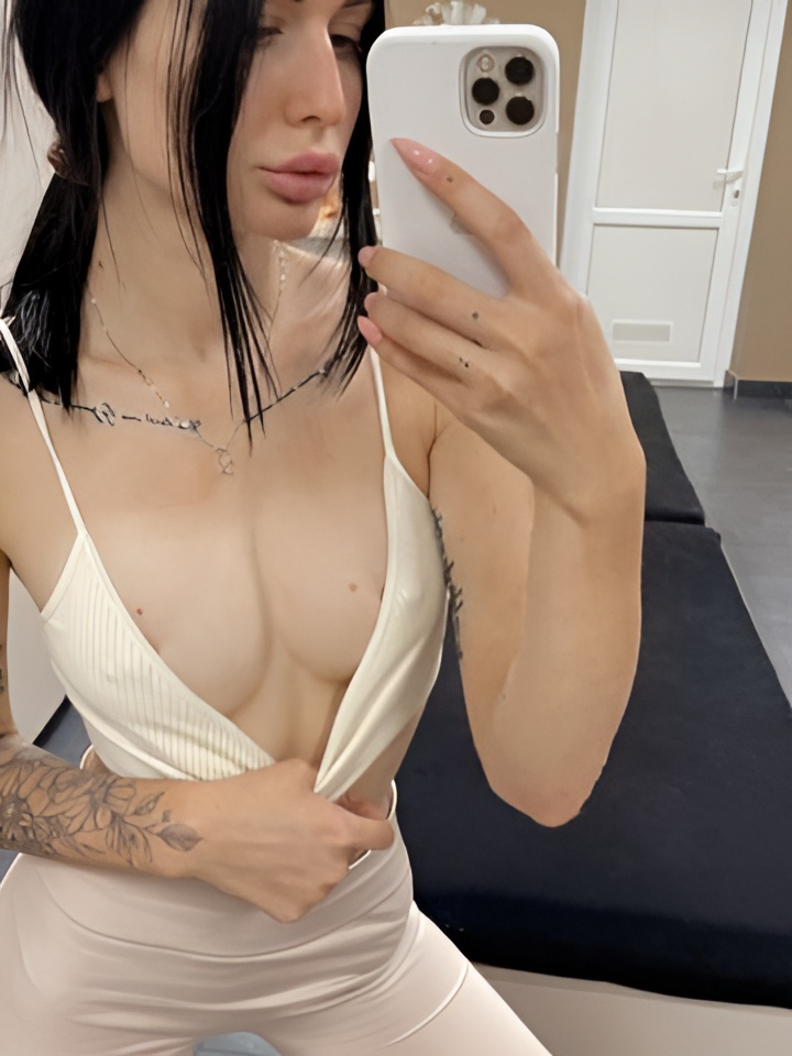 Индивидуалка Адель, доступна для личного знакомства от 2000 руб