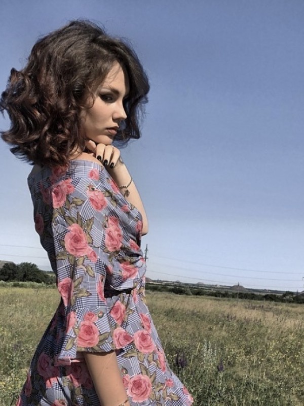 Надя привлекательная девушка из Ступино цена от 4000 руб